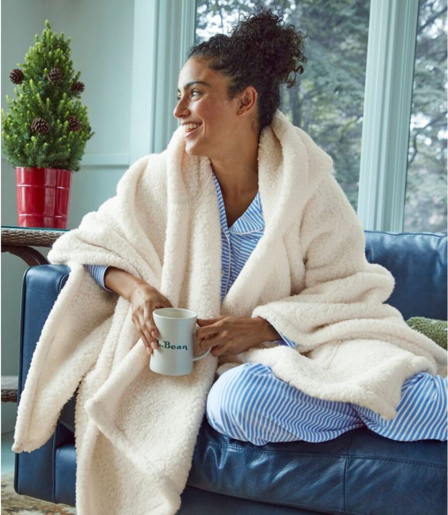 LL Bean Cozy Sherpa Wearable Throw 2